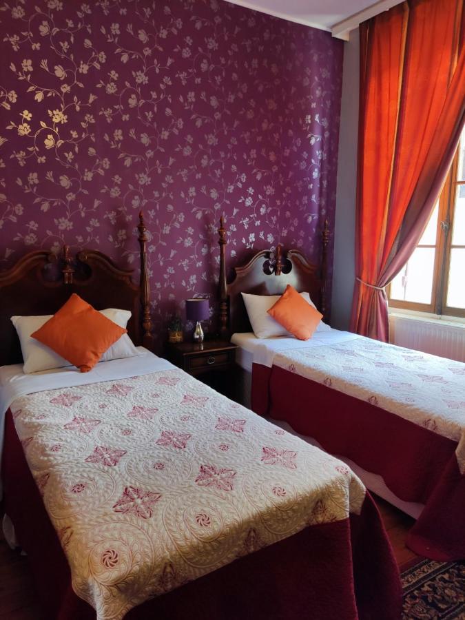 Castillonnès L'Entree Chambres D'Hotes Bar & Restaurant מראה חיצוני תמונה