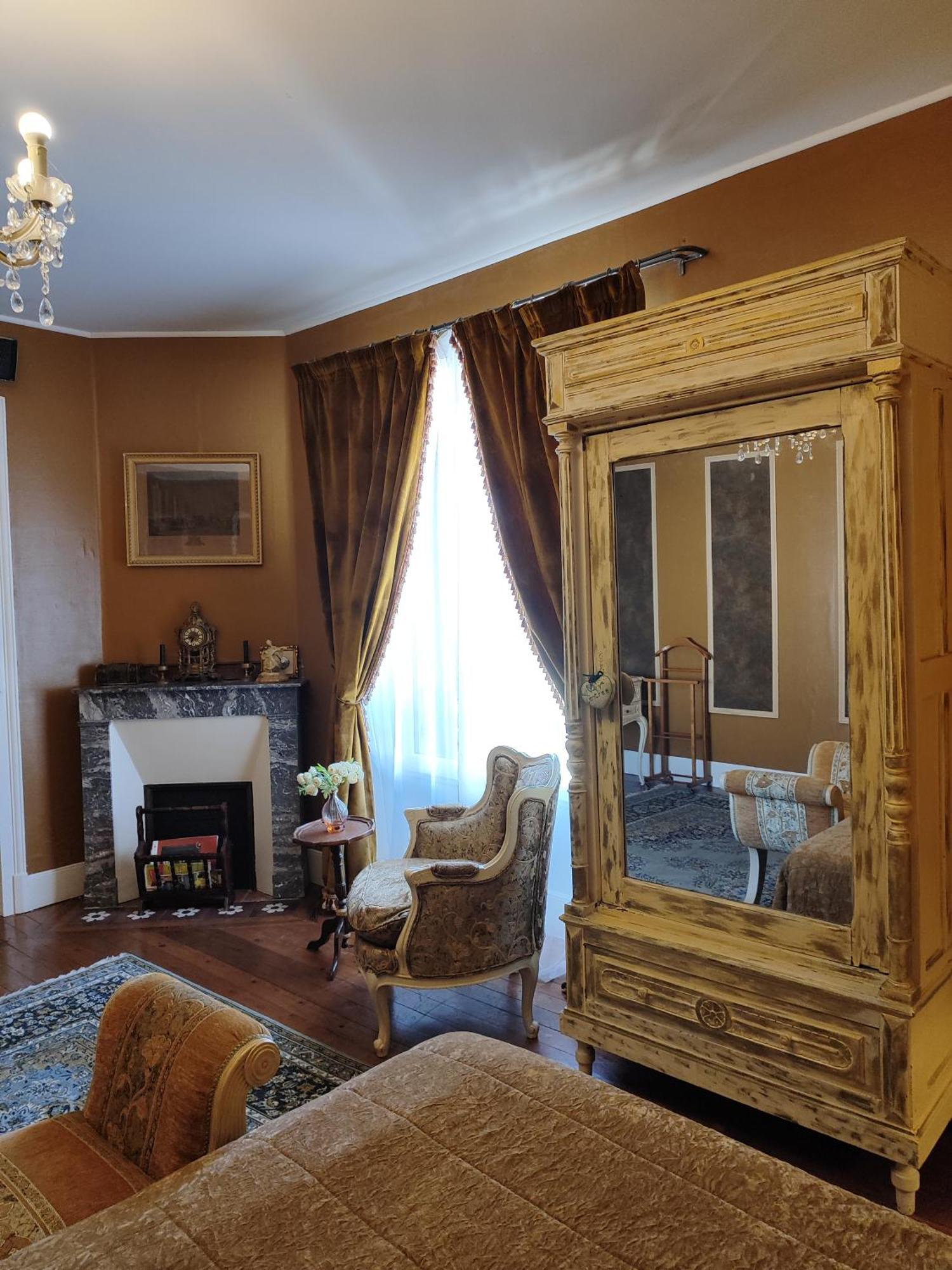 Castillonnès L'Entree Chambres D'Hotes Bar & Restaurant מראה חיצוני תמונה